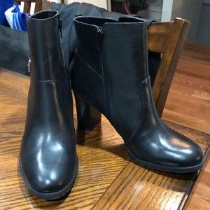 NEW Ralph Lauren Cabrey Boots